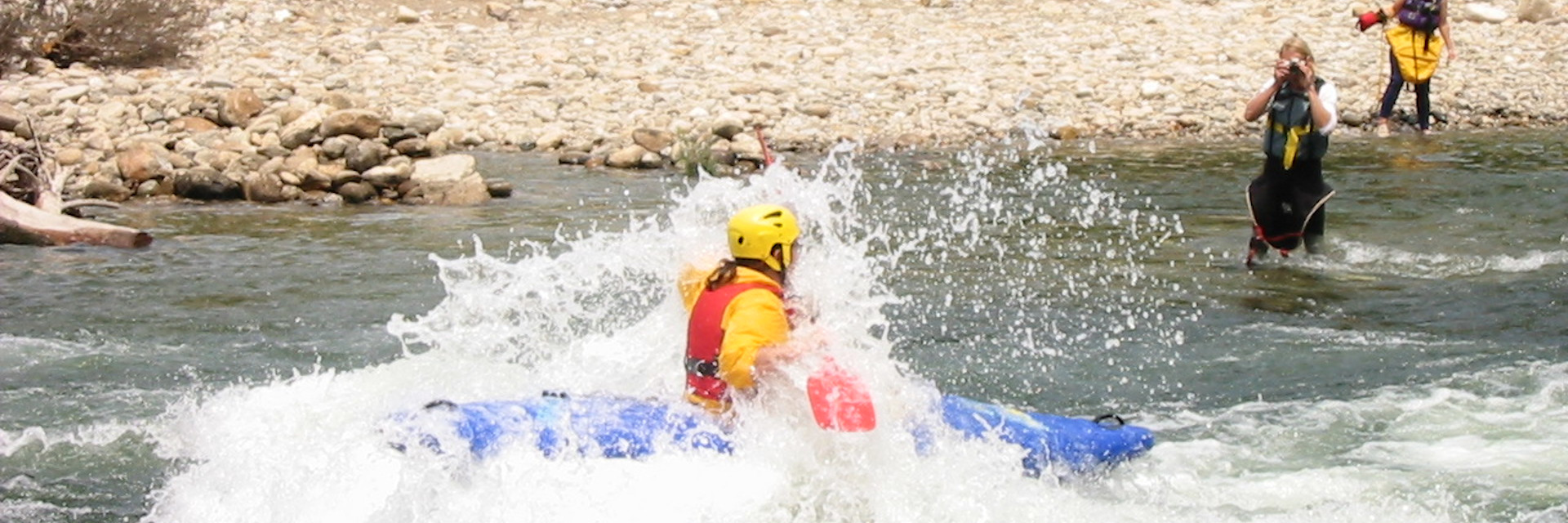Mit dem Kajak auf dem Chassezac Mit dem Kajak auf dem Chassezac
