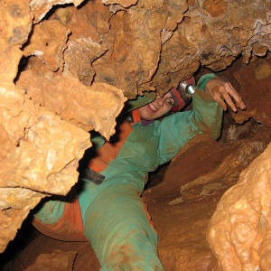 Engstelle in der Matschhöhle
